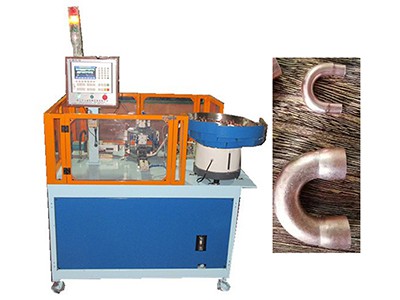Machine plieuse pour tuyaux en double coude