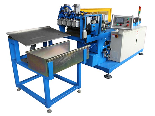 Machine à couper et torcher les tubes en cuivre