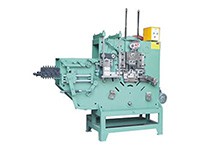 Machine d’accrochage du collier pour tuyau divisé