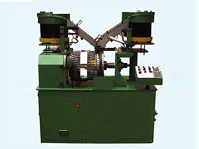 Machine d’assemblage du rivet aveugle ouvert 
